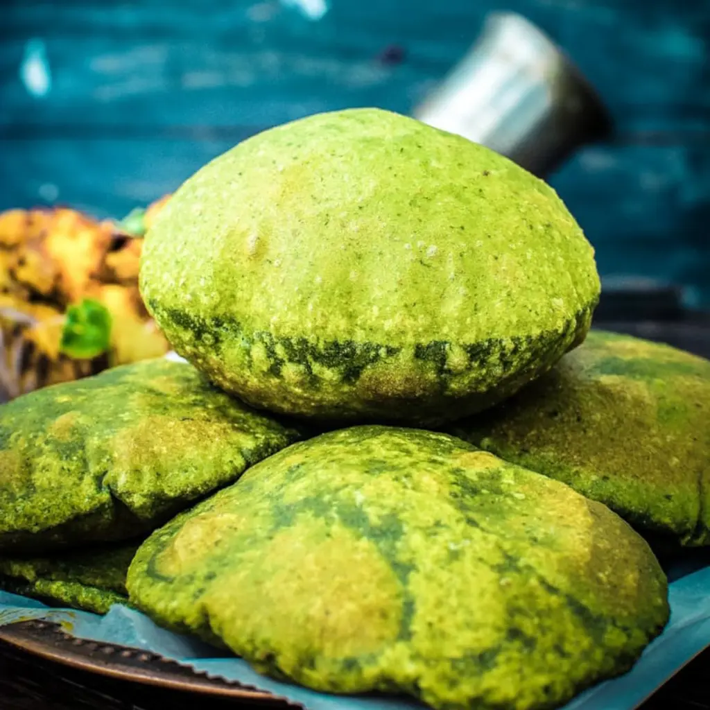 Palak Poori.webp
